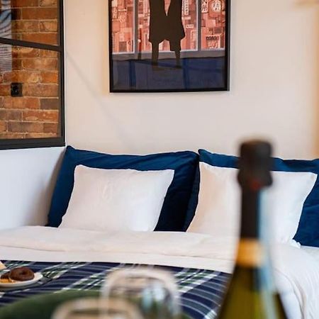 Chic Apartment In Historic Koneser Area 华沙 外观 照片
