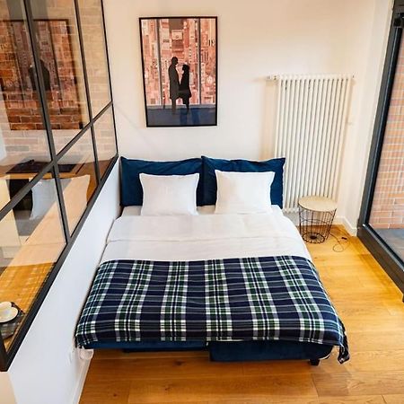 Chic Apartment In Historic Koneser Area 华沙 外观 照片