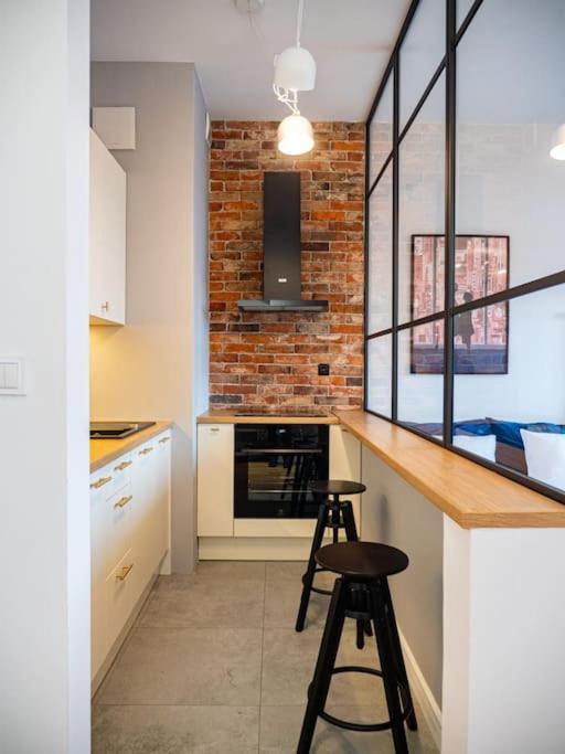 Chic Apartment In Historic Koneser Area 华沙 外观 照片