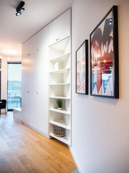 Chic Apartment In Historic Koneser Area 华沙 外观 照片