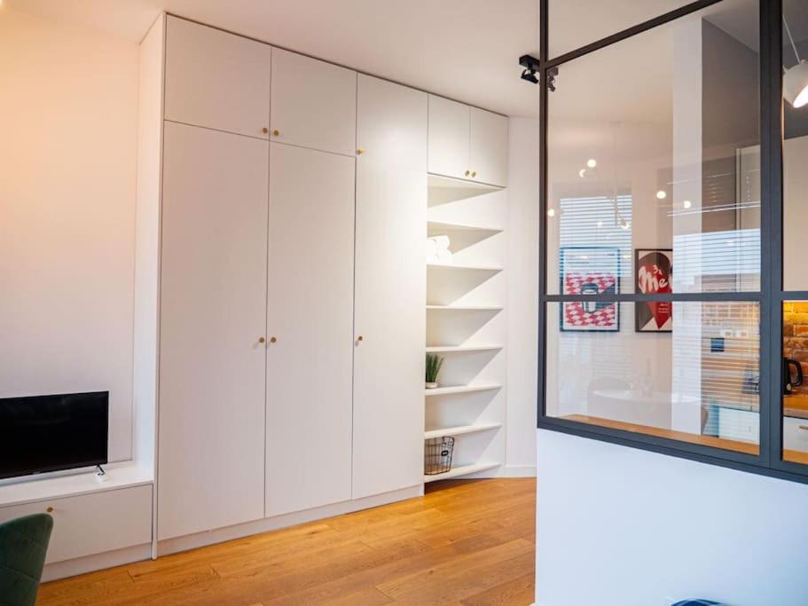 Chic Apartment In Historic Koneser Area 华沙 外观 照片