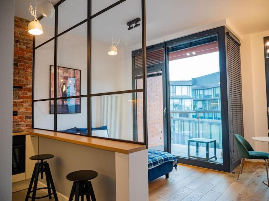 Chic Apartment In Historic Koneser Area 华沙 外观 照片