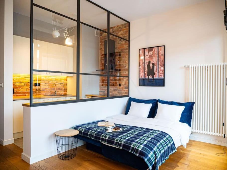 Chic Apartment In Historic Koneser Area 华沙 外观 照片